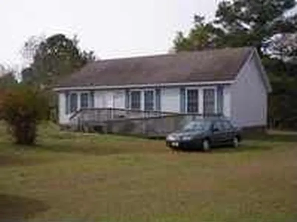 2496 Piney Green Rd, Midway Park, NC 28544