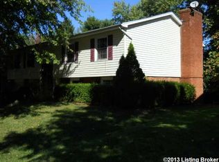 821 Foxwood Ave, Louisville, KY 40223