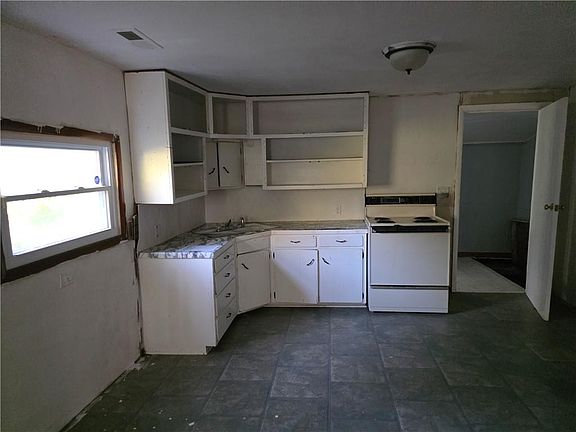 4th image of 342 E 6th Ave