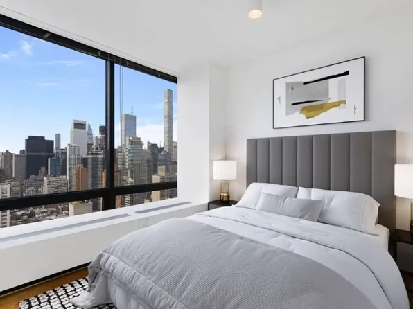 265 East 66th Street image 13 of 16