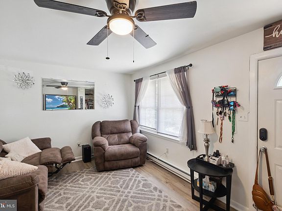 3rd image of 1007 Peach Orchard Ln