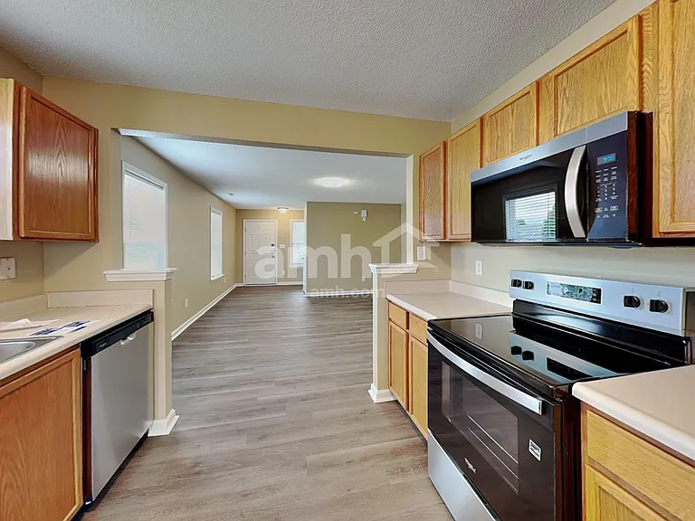 10261 Sunvista Ct — Photo 3