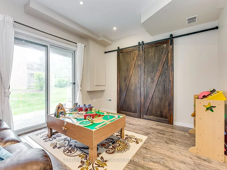 2945 Thomas St #124 — Photo 5