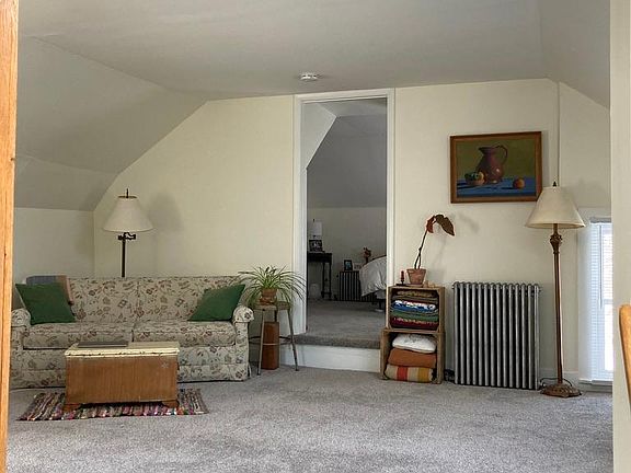 2nd image of 499 Hayts Rd Unit 3