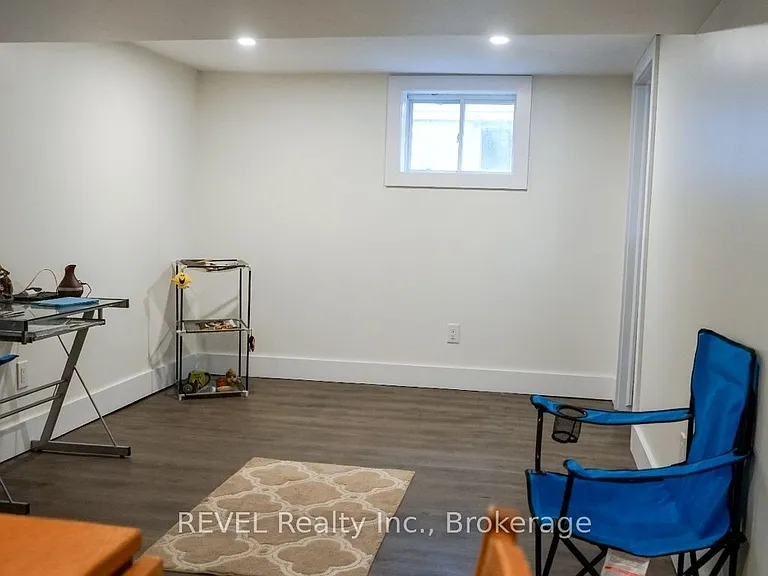 50 Pelham Rd — Photo 18