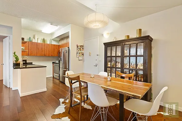 Rented by Halstead Real Estate | media 27