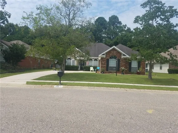 1966 Willow Oak Dr, Mobile, AL 36695