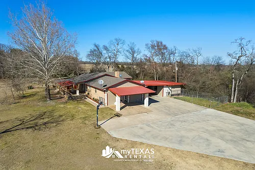 278 County Road 2415 Photo 1
