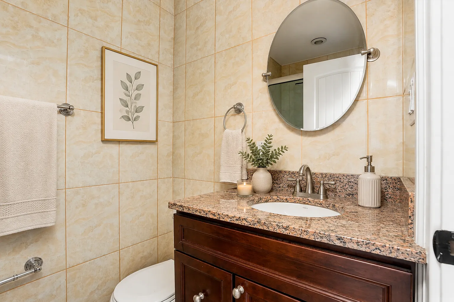 1 bed, 700 sqft, $1,800 — Photo 4