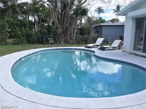 1031 22nd Ave N, Naples, FL 34103