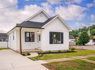 1509 15th St, Nitro, WV 25143
