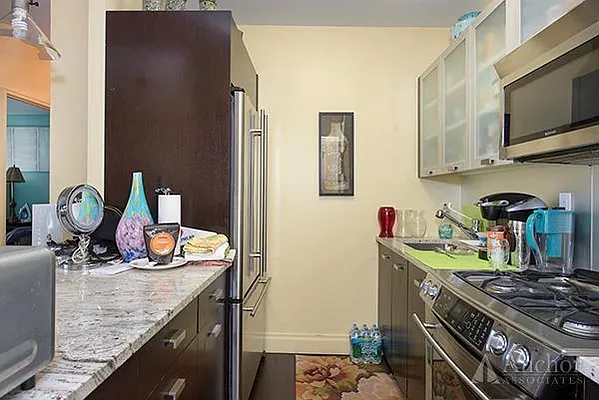 Sold by Anchor Associates | media 8