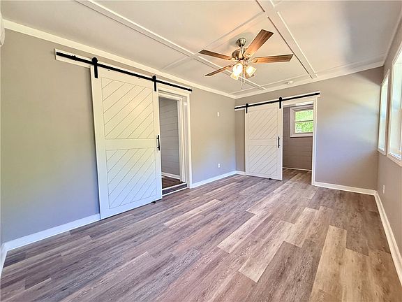 2nd image of 208 Shannon Forest Dr