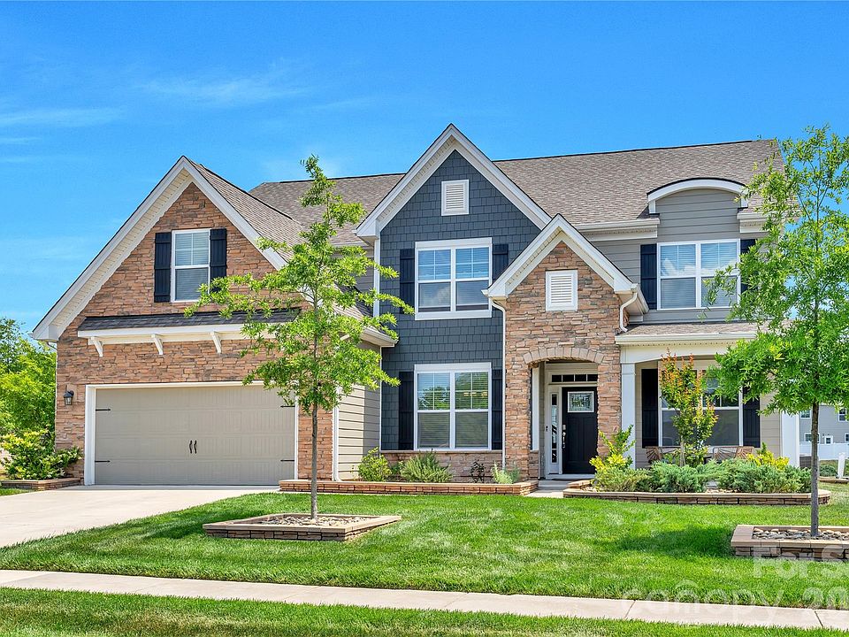 1st image of 9300 Vecchio Dr