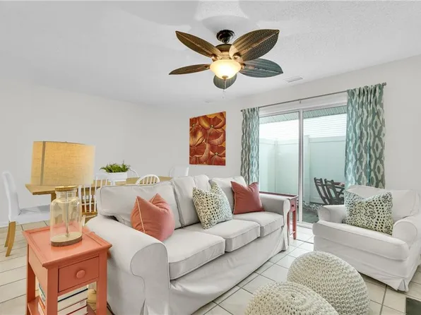 114 S Island Square Dr, Saint Simons Island, GA 31522