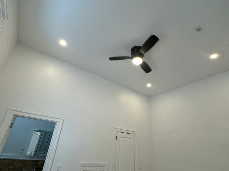 404 W Chelten Ave #1R — Photo 9