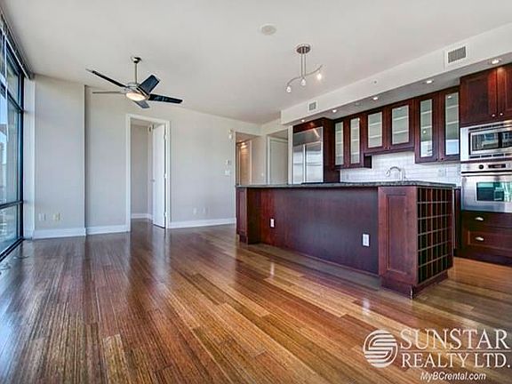 3rd image of 1863 Alberni St #1101