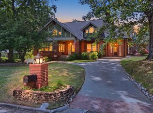 760 E Tugalo St, Toccoa, GA 30577