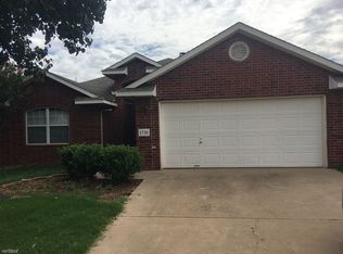 1710 Olde School Point, Edmond, OK 73012