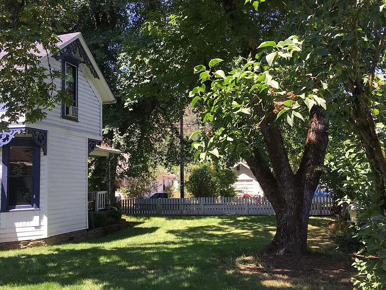 Another view of the north side from the steps of the cottage