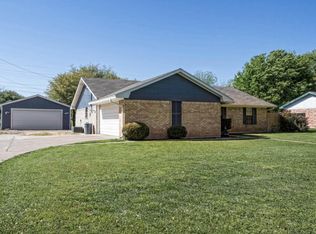 307 Randy Dr, Woodway, TX 76712