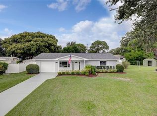 10911 117th Ave, Seminole, FL 33778