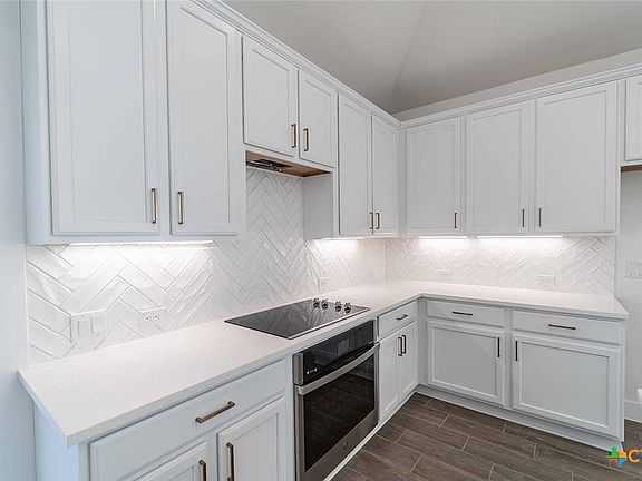 7th image of this home