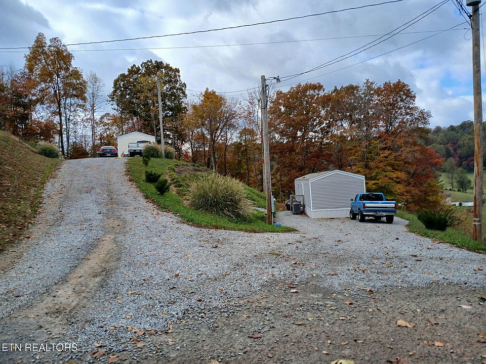 1st image of 104 Metcalf Ln