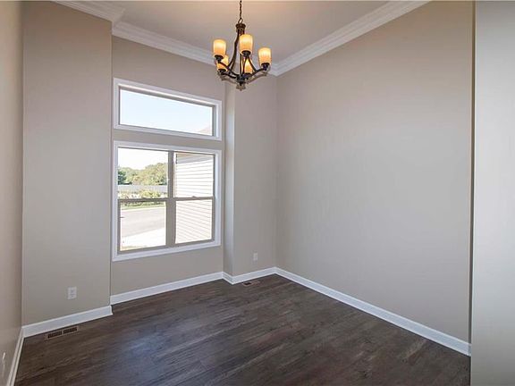 5th image of 2713 Coop Dr