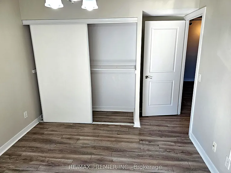 50 Lynn Williams St #2209 — Photo 6