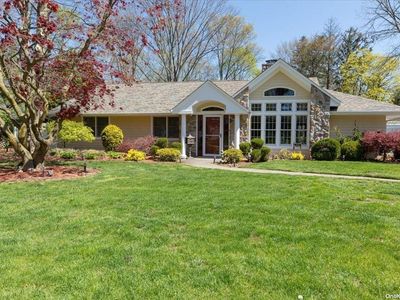 23 Regent Place, Roslyn, NY, 11576