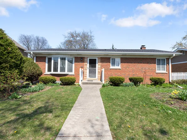 521 W Division St, Itasca, IL 60143