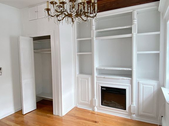 4th image of 15 Belvedere St #2