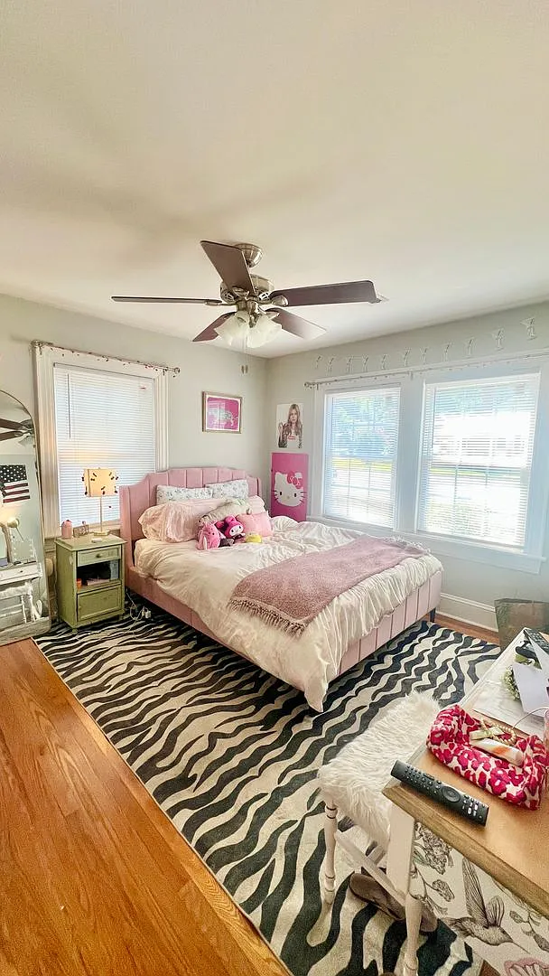 3 Beds 2 Baths - fenced in backyard — Photo 4