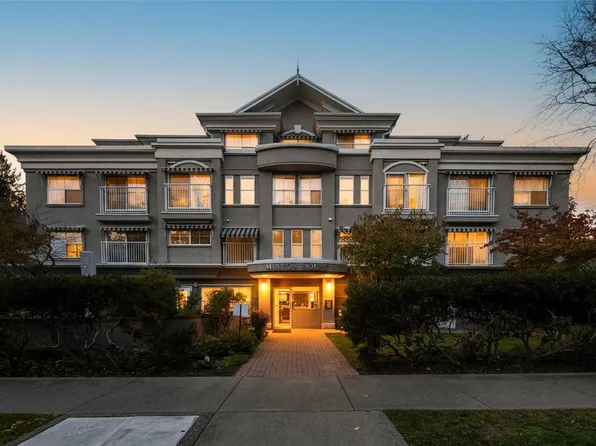 1070 Southgate St #308, Victoria, BC V8V 2Z2