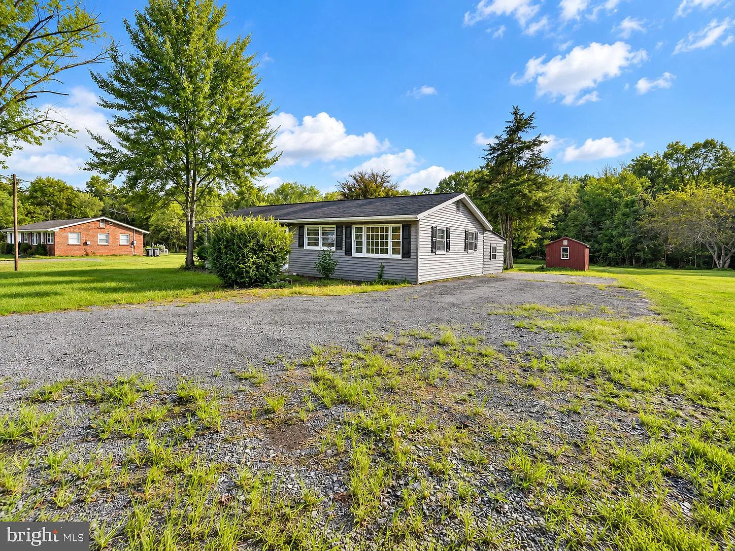 3 bed, 1.0 bath, 1300 sqft, $2,750 — Photo 3