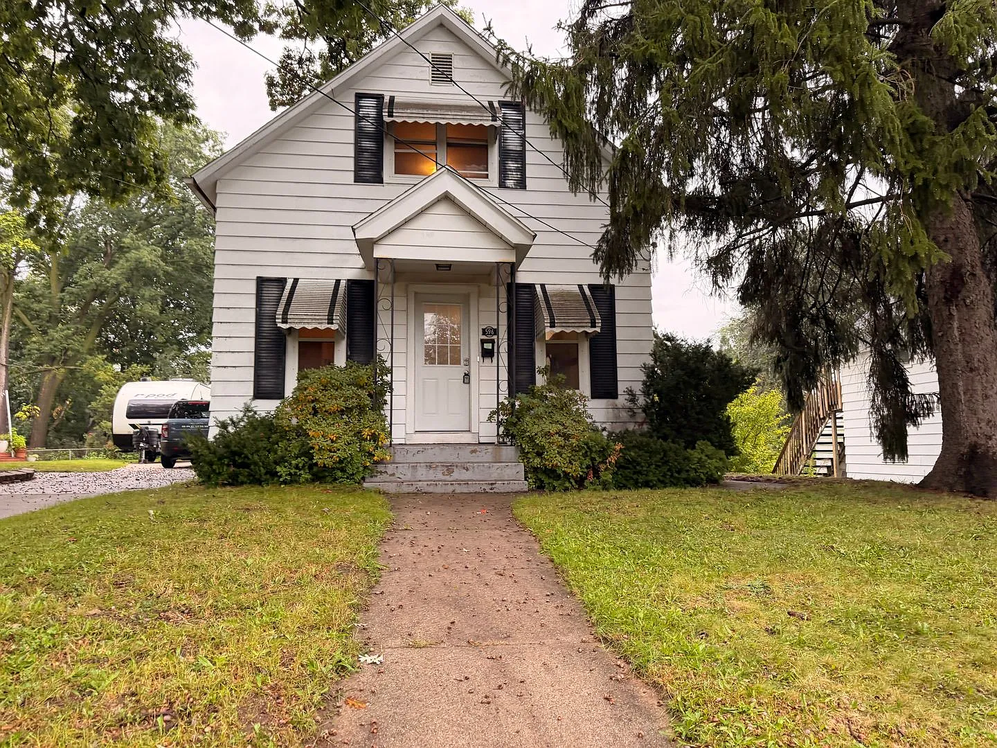NE Grand Rapids 3 bedroom home — Photo 1