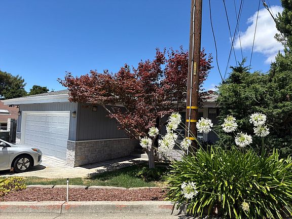 2nd image of 32 Romine Way