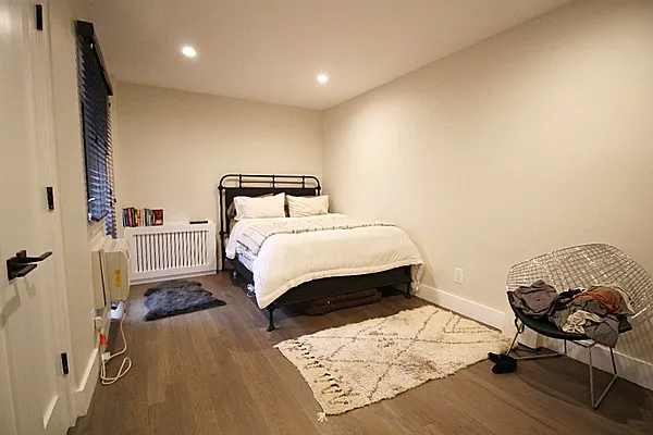 Rented by Bold New York | media 17