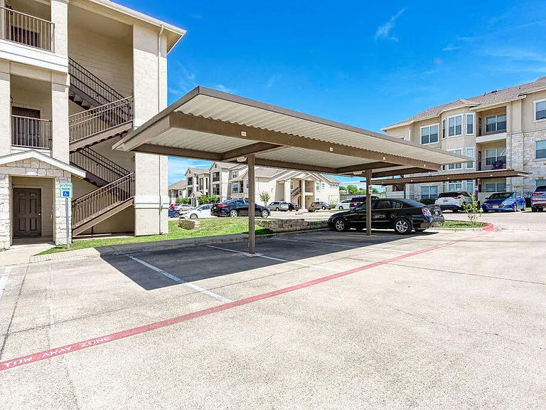 Riverhorse Ranch Apartments II — Photo 6