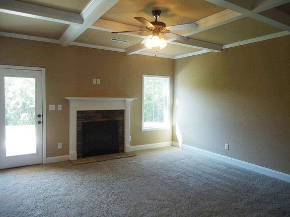 3rd image of 3832 Berkshire Way