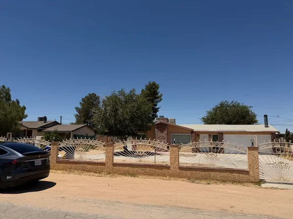 14136 Osage Rd, Apple Valley, CA 92307