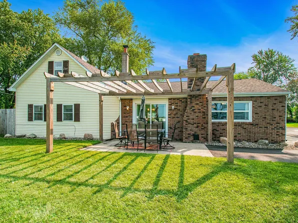56960 Cedar Rd, Osceola, IN 46561