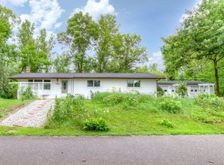 10800 Green Lake Trl, Chisago City, MN 55013