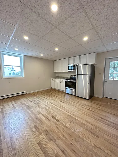 48 S Main St #D Photo 1