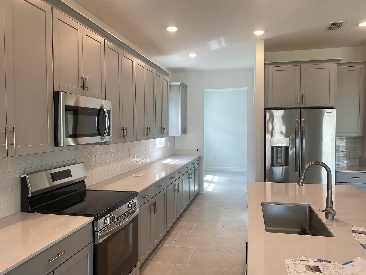4253 Eastminster Rd — Photo 4