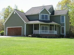 408 Berry Ln, West Union, SC 29696