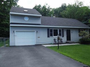 1001 Louis Rd, Schenectady, NY 12303