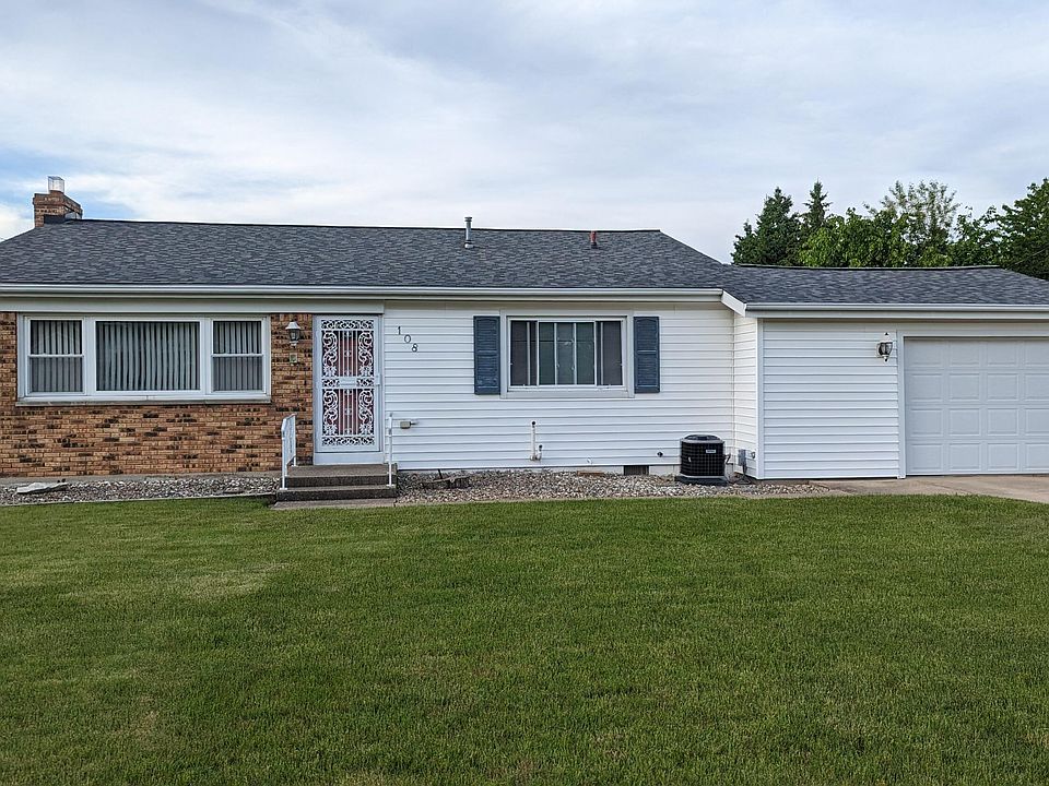 1st image of 108 Birch Ln