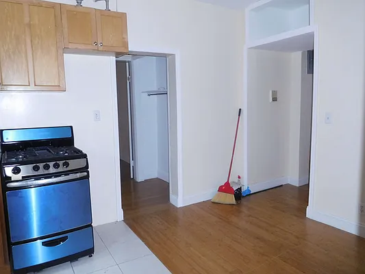 Rented by BRICK & GALO REALTY CORP | media 19